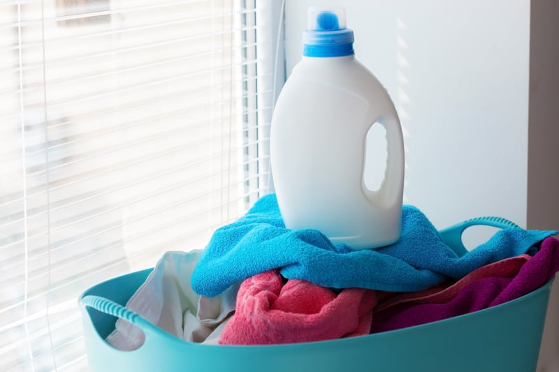 Washing liquid and basket of washing